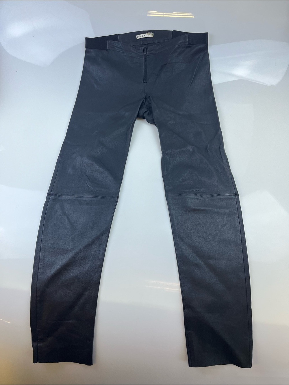 Alice + Olivia Black Leather Pants N262-12